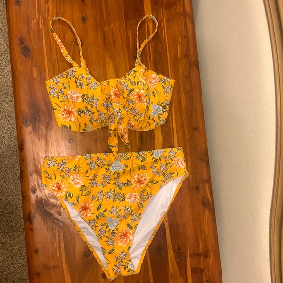 Figleaves bikini set in yellow floral - Picture 1 of 6